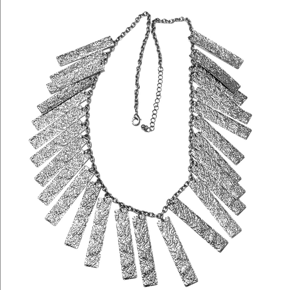 Costume jewelry necklace